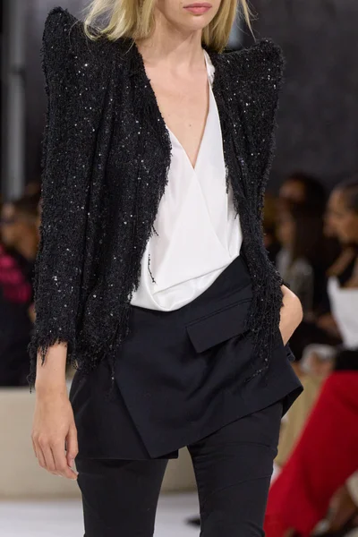Look 66